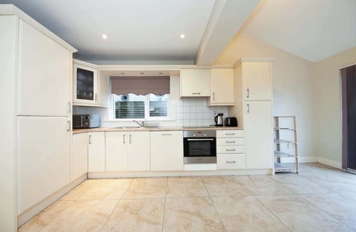 Swords Apartment | Modern 3BDR property in beautiful Swords Dublin