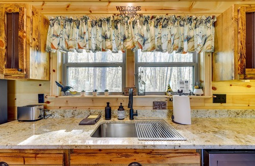 Murphy Cabin | Mountain View & Fire Pit: Updated Murphy Cabin!