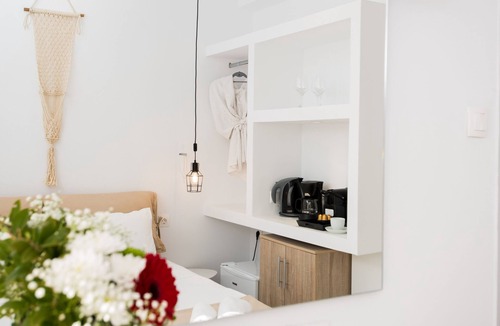 Little Venice Apartment | Myconian Little Venice Windmills suite
