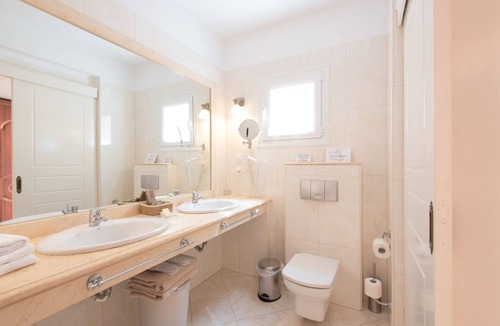 Mirties House | Myrties Apartments