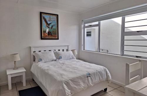 L'Agulhas House | Nautilus Flat