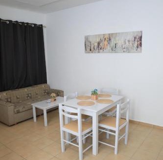 Panteli Apartment | Nikis Studios