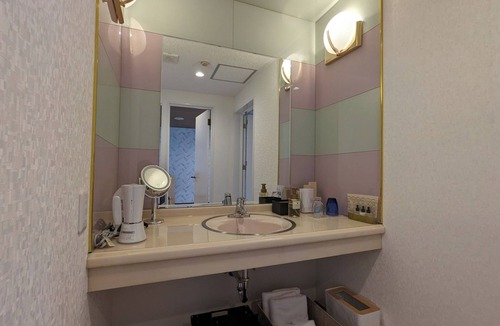 Matsuyama Hotel | Nonsmoking 3rd floor Standard Twin 3 persons /Matsuyama Ehime
