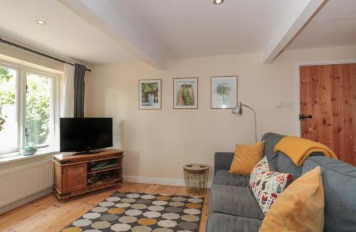Honiton House | Nuthatch