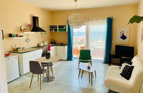 Ipsos Apartment | Ocean Eyes