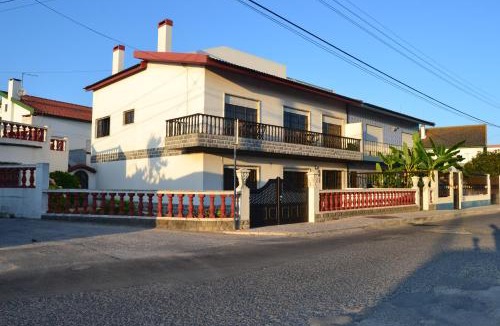 Ajuda House | Offshore Rustic House
