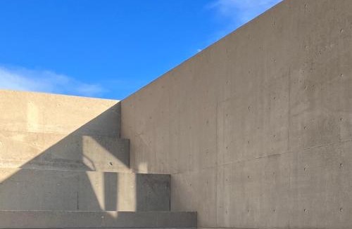 Ikoma Apartment | One Floor Designed by Architect Tadao Ando