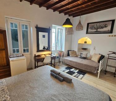 Little Venice Apartment | Onyx Studio
