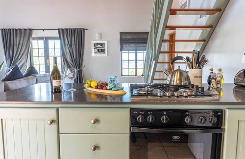 Robertson Cabin | Orange Grove