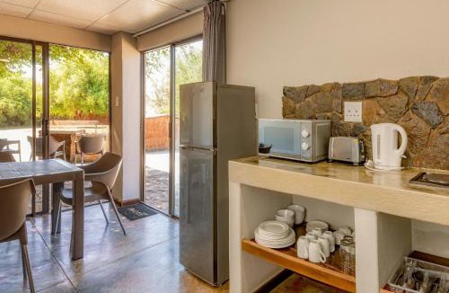 Vioolsdrift Settlement Resort | Orange River Rafting Lodge
