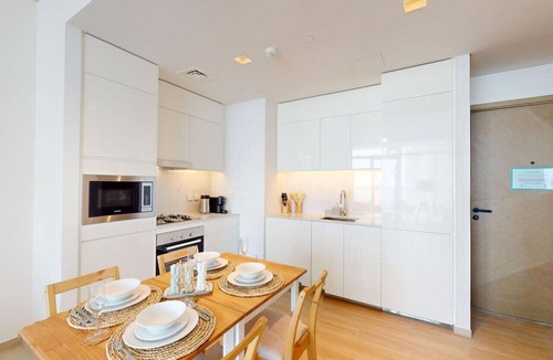 Dubai Apartment | Palace Residences - Modern One Bedroom