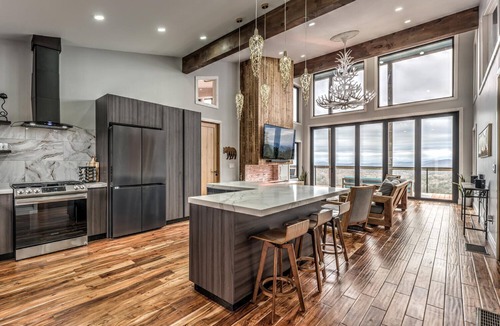 Morganton Ski Chalet | Panoramic Views from Modern Mountain Chalet close to Blue Ridge, GA.