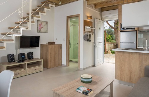 Stalos Villa | Pantanassa Villas - Villa Efterpe with Sea View