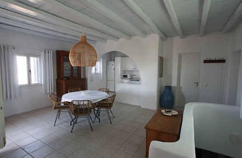 Krotiri House | Parikia: Charming Cycladic villa with panoramic view