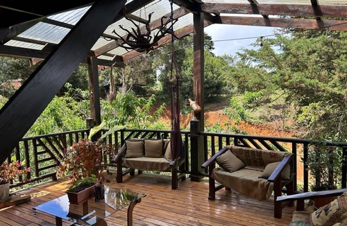 Canton Dota Cabin | Peaceful cabin in charming El Jardín perfect for relaxing