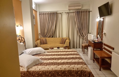 Delfoi Hotel | Pitho