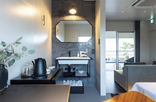Gifu House | Plan for 3 or more people 2 contrasting rooms /Gifu Gifu