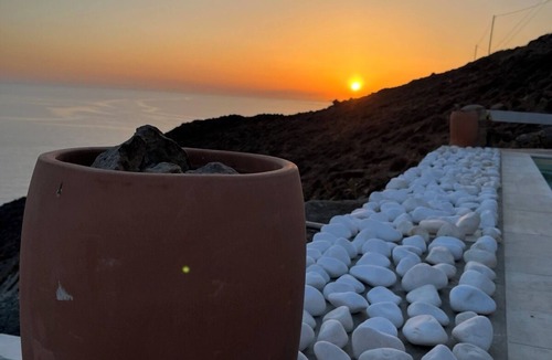 Kithnos Villa | Private 3-bedroom villa with private pool and breathtaking view in Kythnos