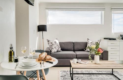 Camps Bay Apartment | Private Secure Studio in Camps Bay The Cove