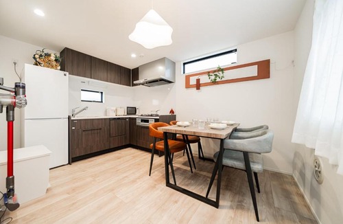 Shinjuku Villa | promotion 新宿别墅 全新3层楼独栋别墅 家的感觉 3卧室1厅 最大7人Brand new 3-story detached villa with a homey feel 3 rooms max 7P 近商圈 设备齐全 直达新宿 银座 涉谷 上野 表参道 品川