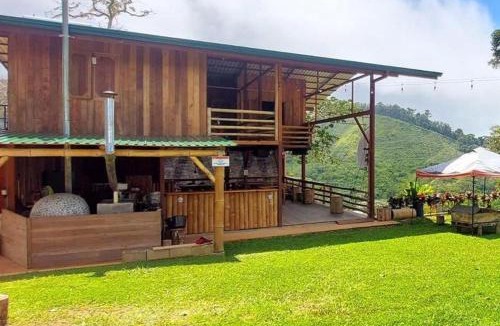 San Isidro de El General House | Rancho Ecojoya Paradise Mountain working farm in nature