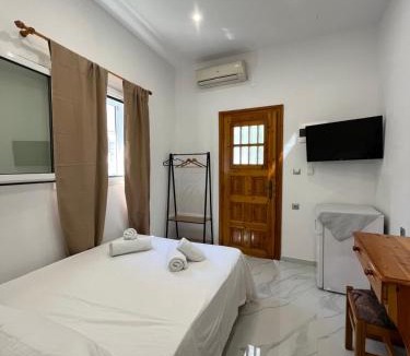 Skiathos Town Apartment | Ready