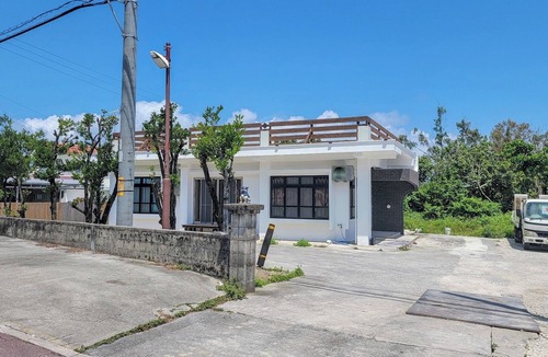 Okinawa House | Renovated Equipped with 85 inch TVFor those who /Nanjo Okinawa