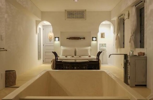 Chinen-son Hotel | Riad Lamp