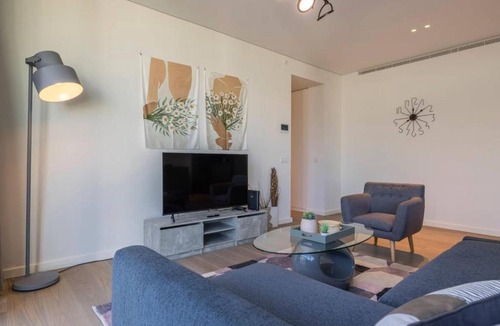 Marvila Apartment | Riverside Delight