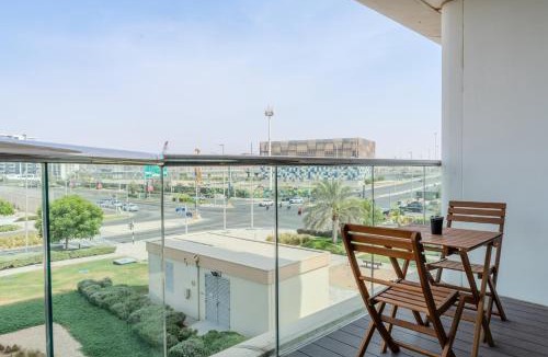 Al Raha Beach Apartment | Roam Inns Unique Studio Al Bandar