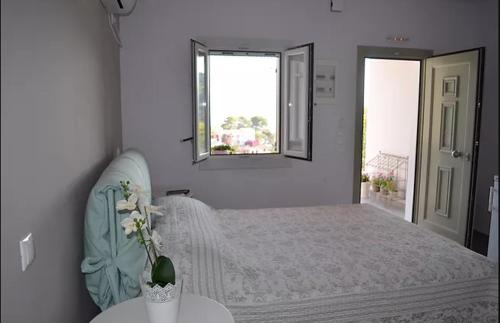 Frourion House | Romanza Studios
