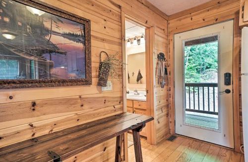 Young Harris House | Rustic Young Harris Cabin w/Fire Pit & Views