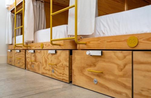 Parede Hostel | Salt&Flow