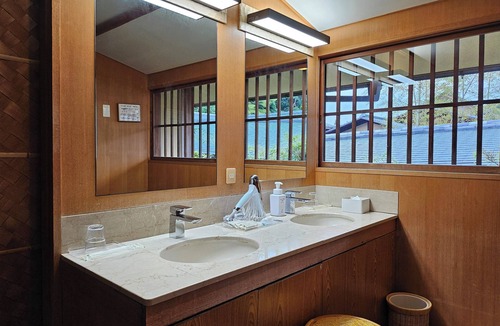 Izu Nagaoka Onsen House | Sanyo-so