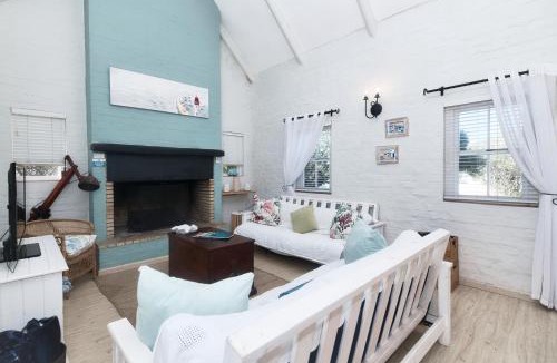 Waenhuiskrans House | Seafever in Arniston