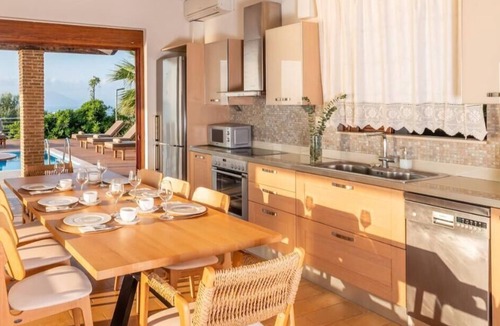 Evgiros Villa | Seafront 'Karavi Villa'; 270° views & sea access