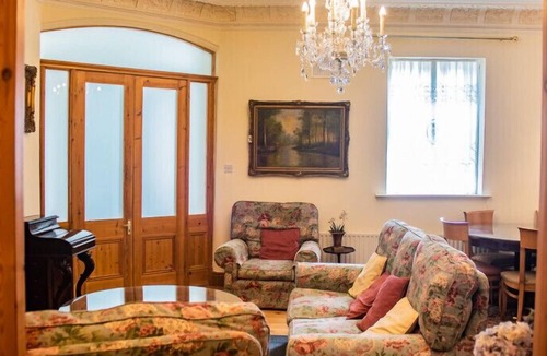 Monkstown Apartment | Seapoint