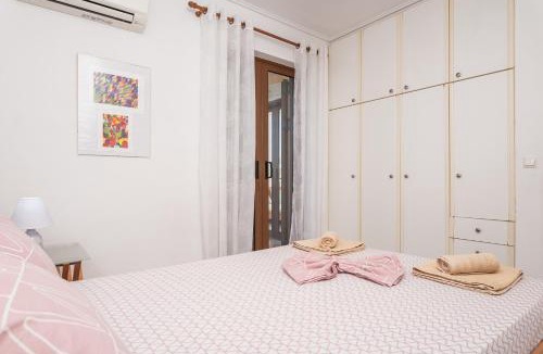 Ireon Apartment | Seaside studio in Ireo with a breathtaking view