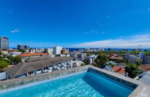 Three Anchor Bay Apartment | Secure 2Bed Green Point Retreat with Rooftop Pool & BBQ