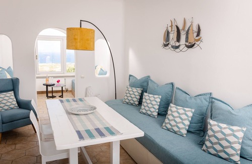 Oia House | Sensia