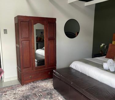Secunda House | Seven