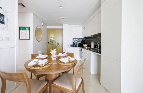 Sheikh Zayed Road Apartment | Sky High 1BR in City View with 41st Floor Views