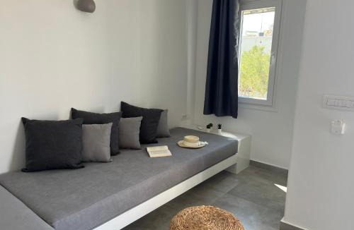 Ios Town Apartment | Sohoro Olive