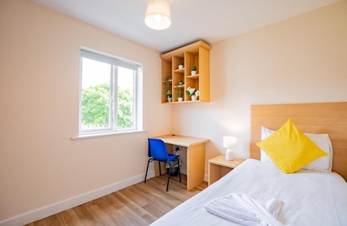 Limerick Apartment | Spacious Group Base - 4 Bed Central Limerick