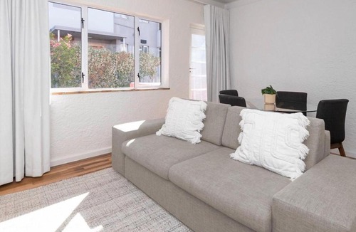 Sea Point Apartment | Spacious King Suite