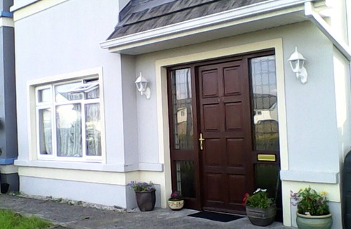 Cloonfad House | Spacious Modern Country House -4 Bedrooms/2 floors