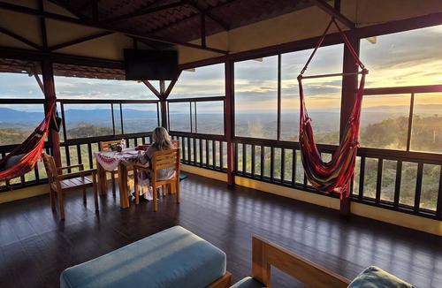 Garabito House | Splendid Isolation -3 BR in the Mountains with Sprawling Ocean Views