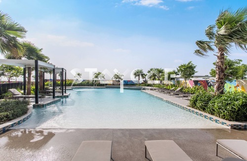 Sheikh Zayed Road Apartment | Staycae Holiday Homes - Aykon C
