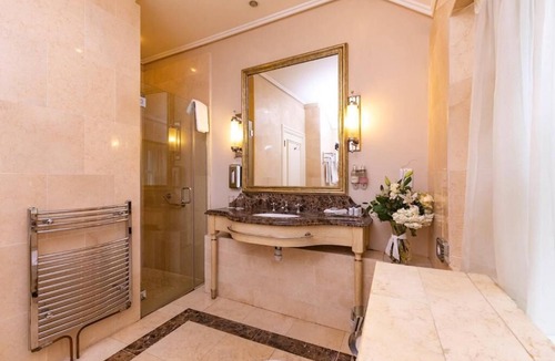 Borris Hotel | Step House Hotel