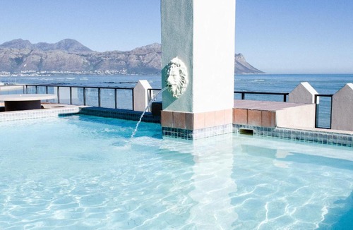 Strand Apartment | Strand Pavilion